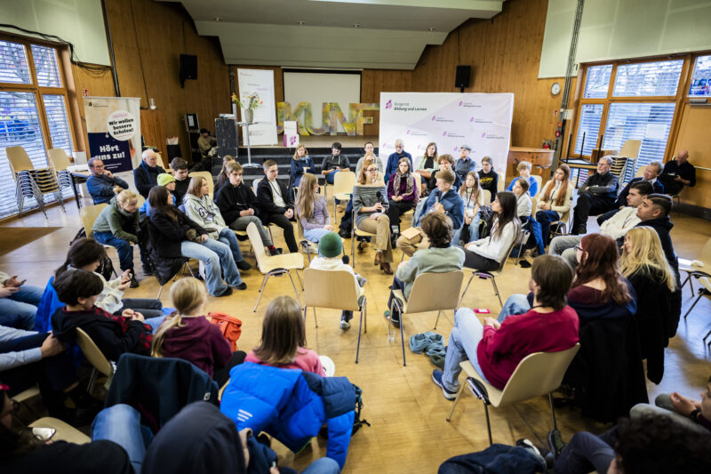 Bildung, bitte! – Die Bürgerrat-Konferenz – Bürgerrat Schulwerkstatt mit Berliner Schüler*innen